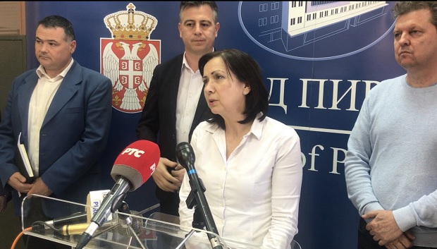 Пироћанци увели мере за сузбијање епидемије короне: Кафићи само до 20х, не раде обданишта...